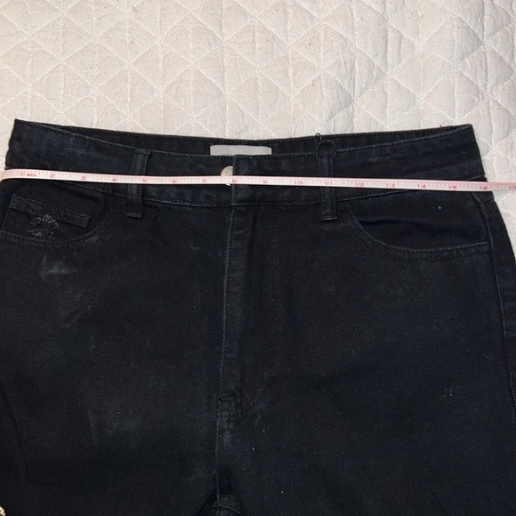 Black Distressed jeans with gold stars on right leg - Picture 4 of 7